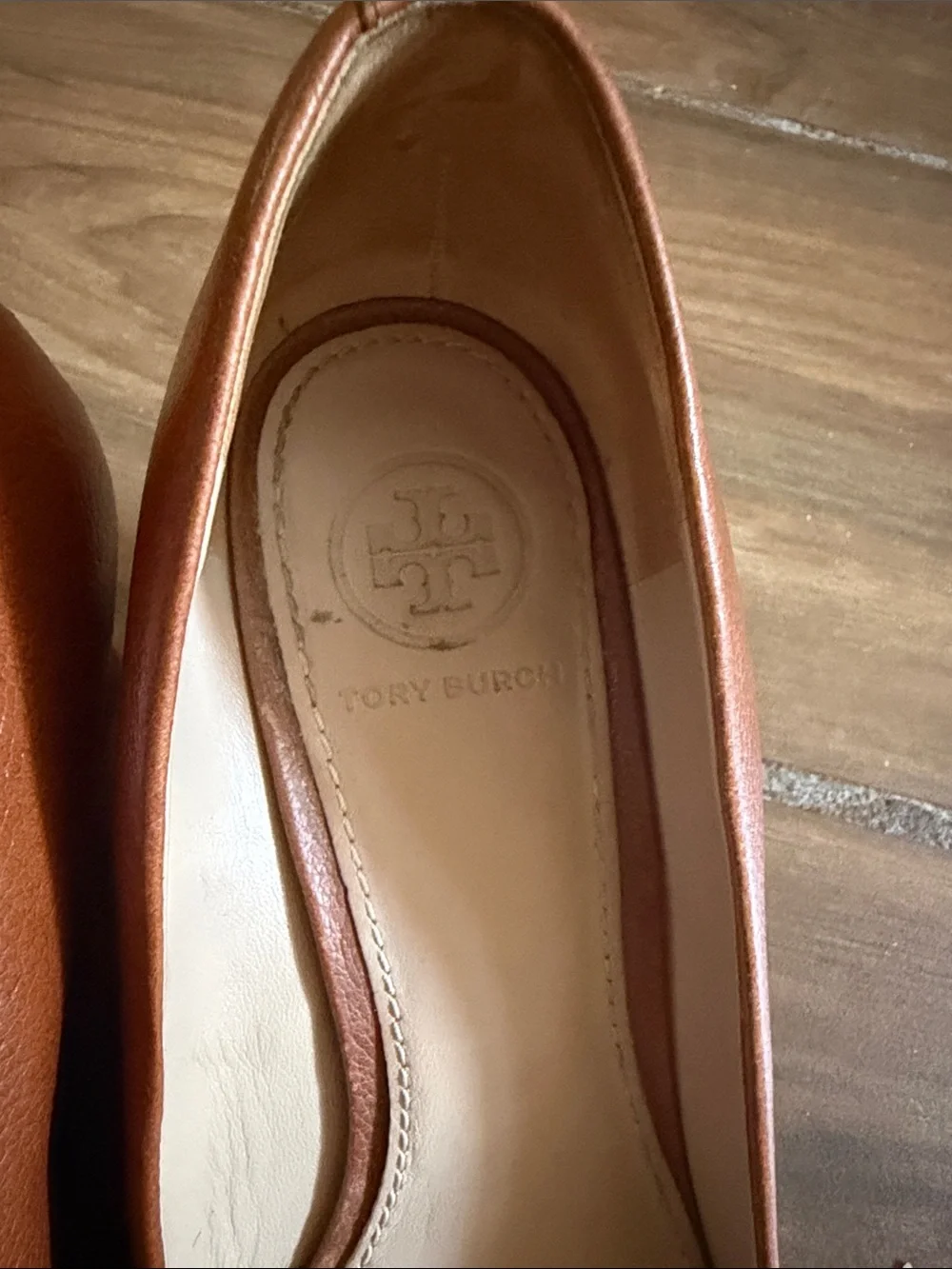 Tory Burch gigi wedges Cognac Leather Logo-Accent shoes